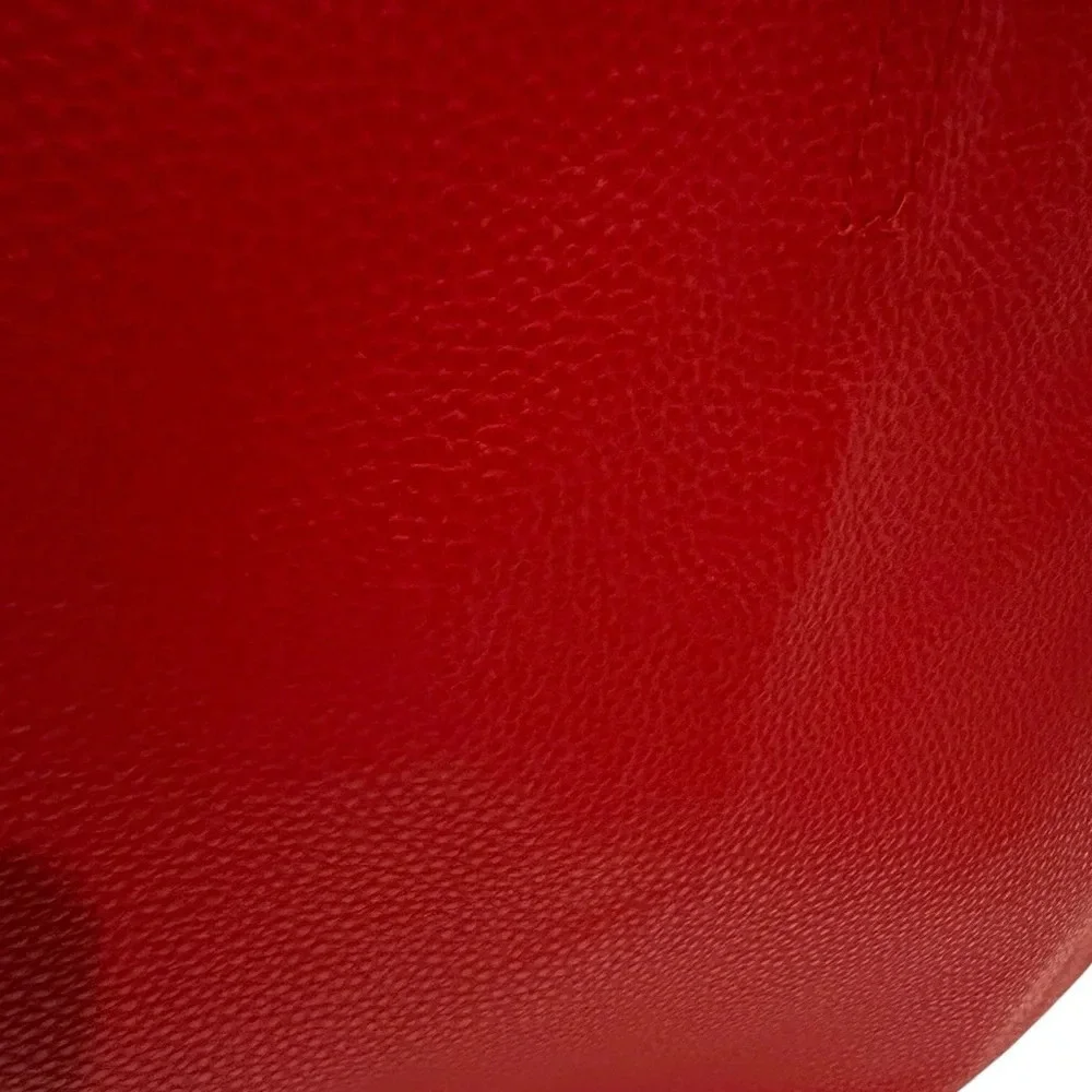 Badgley Mischka Red Tote Bag Vegan Leather Chain Linked With Brand Charms - Picture 5 of 6
